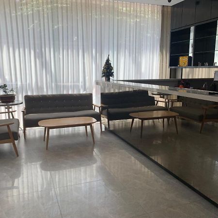 Oyo 676 Hotel Osaka Batam Екстер'єр фото