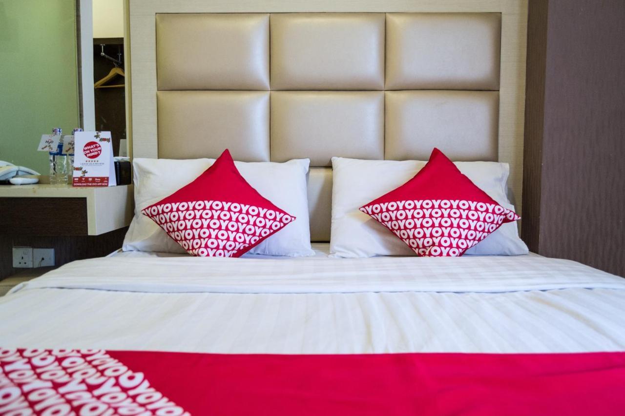 Oyo 676 Hotel Osaka Batam Екстер'єр фото