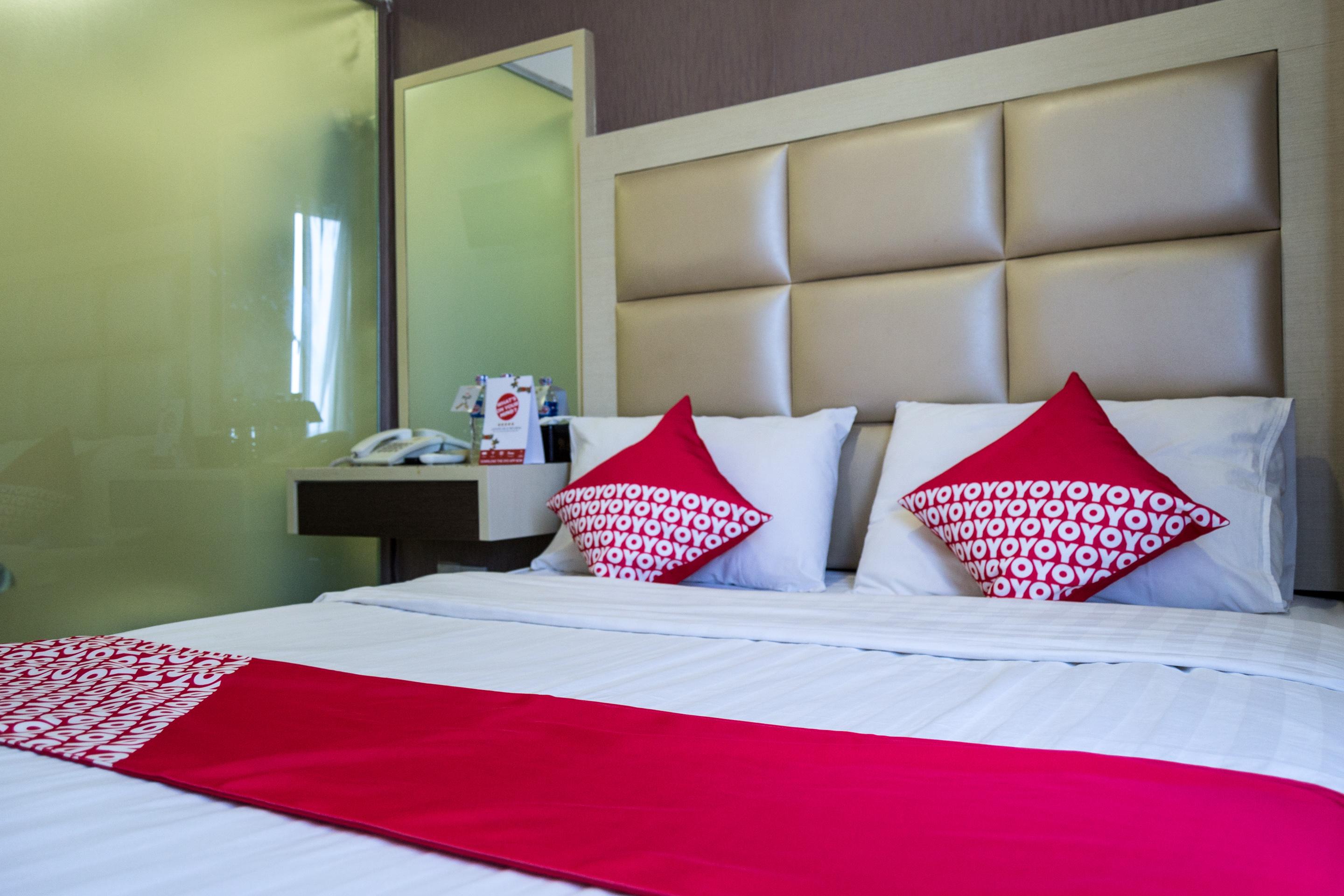 Oyo 676 Hotel Osaka Batam Екстер'єр фото