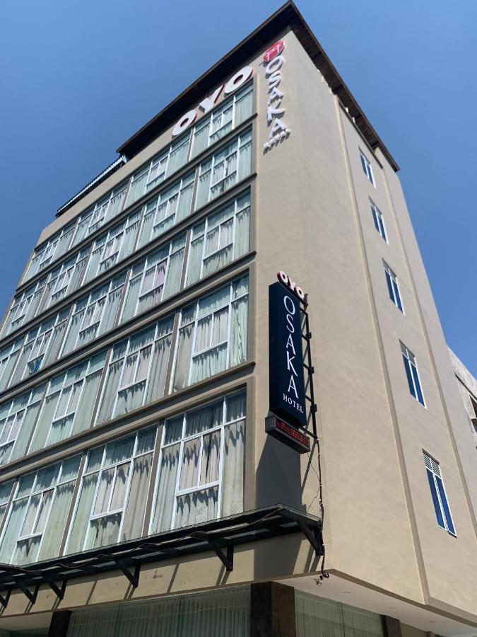 Oyo 676 Hotel Osaka Batam Екстер'єр фото