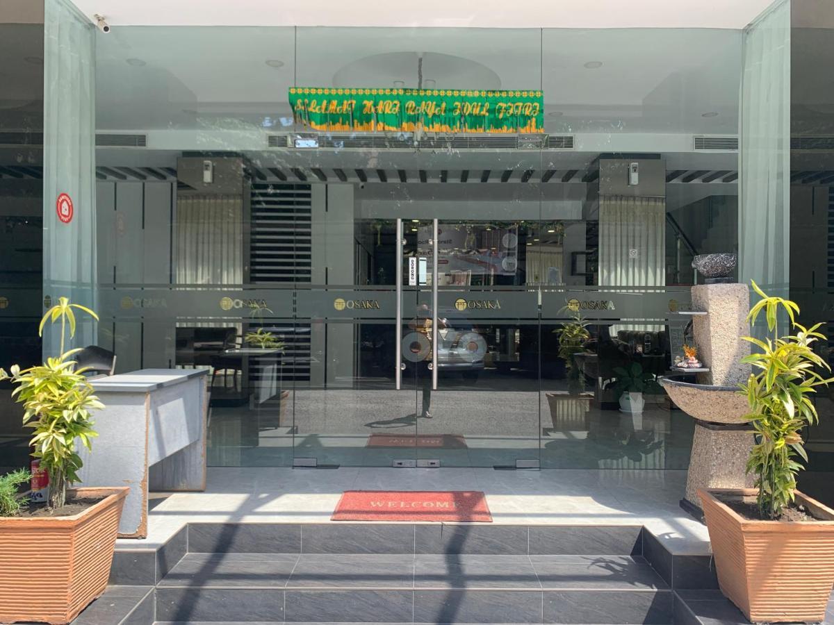 Oyo 676 Hotel Osaka Batam Екстер'єр фото