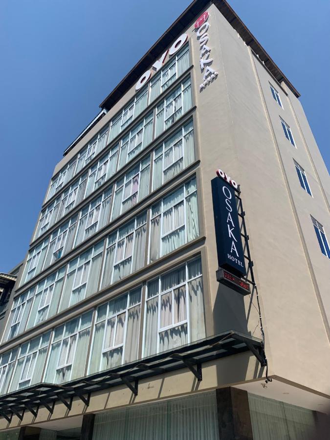 Oyo 676 Hotel Osaka Batam Екстер'єр фото