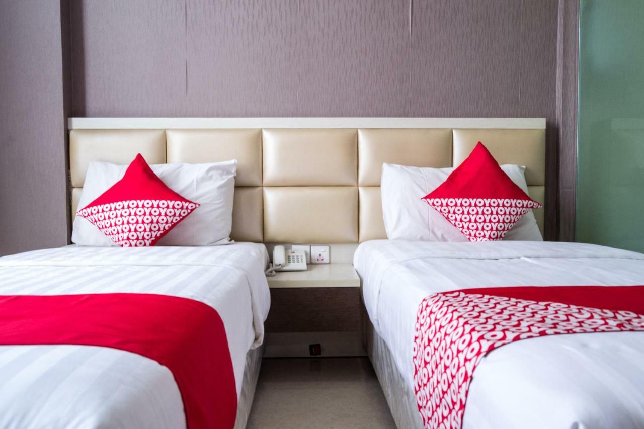 Oyo 676 Hotel Osaka Batam Екстер'єр фото