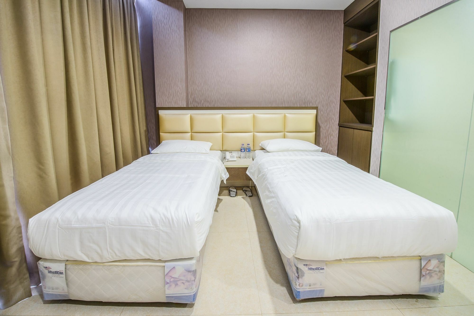 Oyo 676 Hotel Osaka Batam Екстер'єр фото